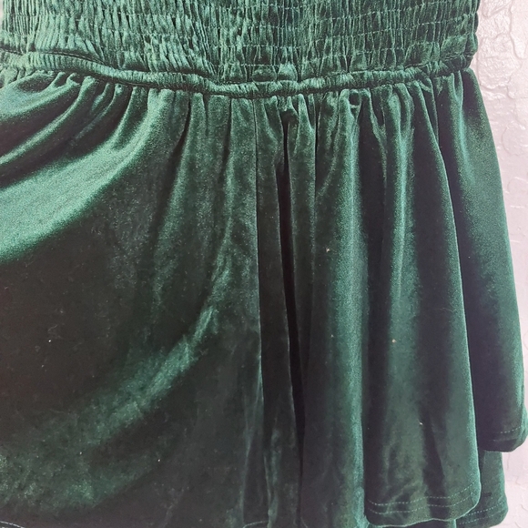 UO Rosie Emerald Velvet Smocked Romper - Picture 3 of 6